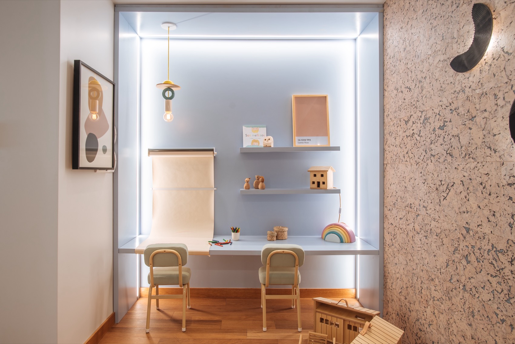 Casa FOA 2021 · Distrito Elcano — Cocina, comedor y home office